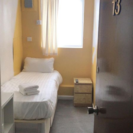 Acorn Lodge Guest House - Free Parking Gosport Buitenkant foto