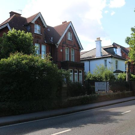 Acorn Lodge Guest House - Free Parking Gosport Buitenkant foto