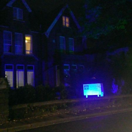 Acorn Lodge Guest House - Free Parking Gosport Buitenkant foto