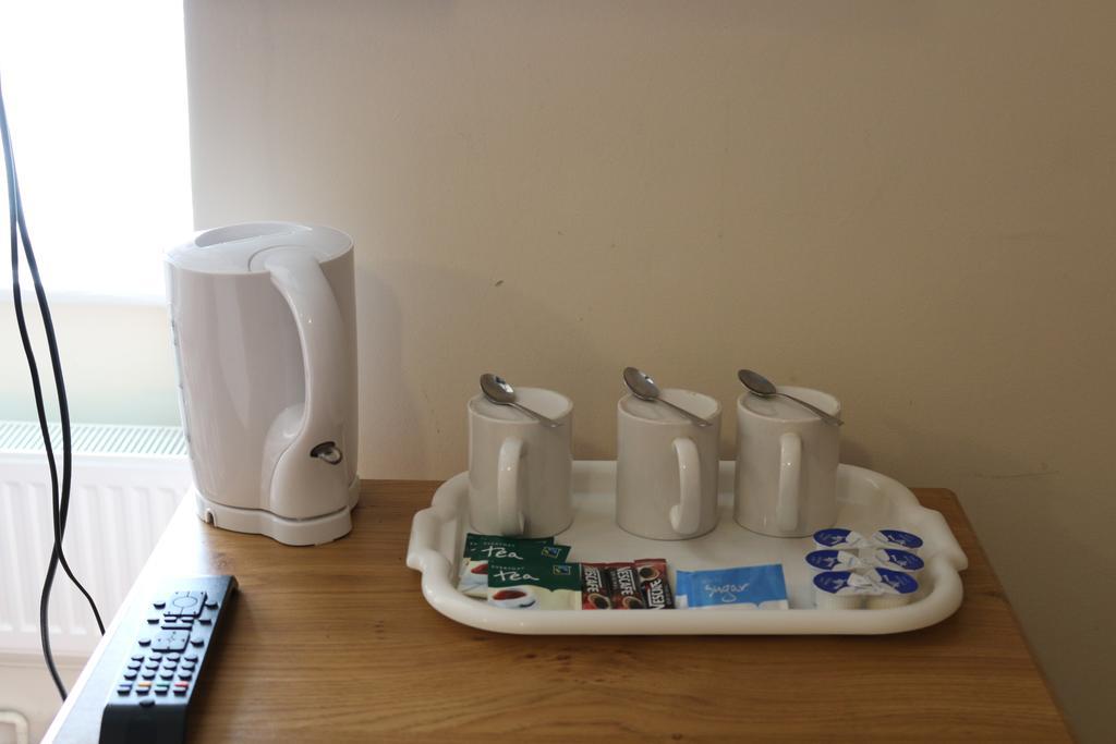 Acorn Lodge Guest House - Free Parking Gosport Buitenkant foto