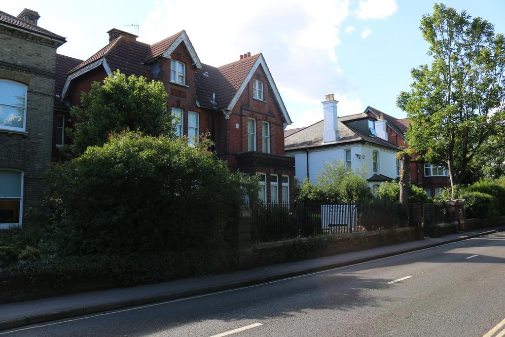 Acorn Lodge Guest House - Free Parking Gosport Buitenkant foto