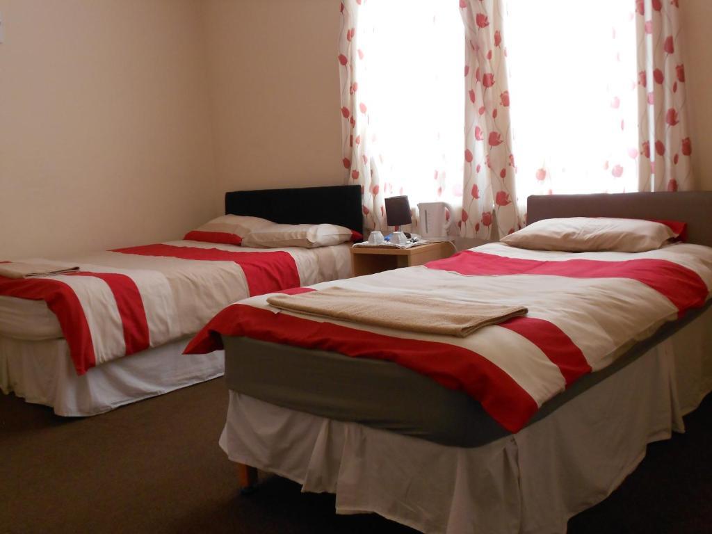 Acorn Lodge Guest House - Free Parking Gosport Buitenkant foto