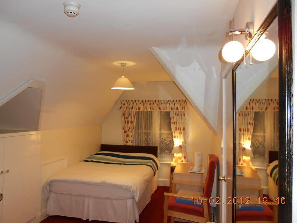 Acorn Lodge Guest House - Free Parking Gosport Buitenkant foto